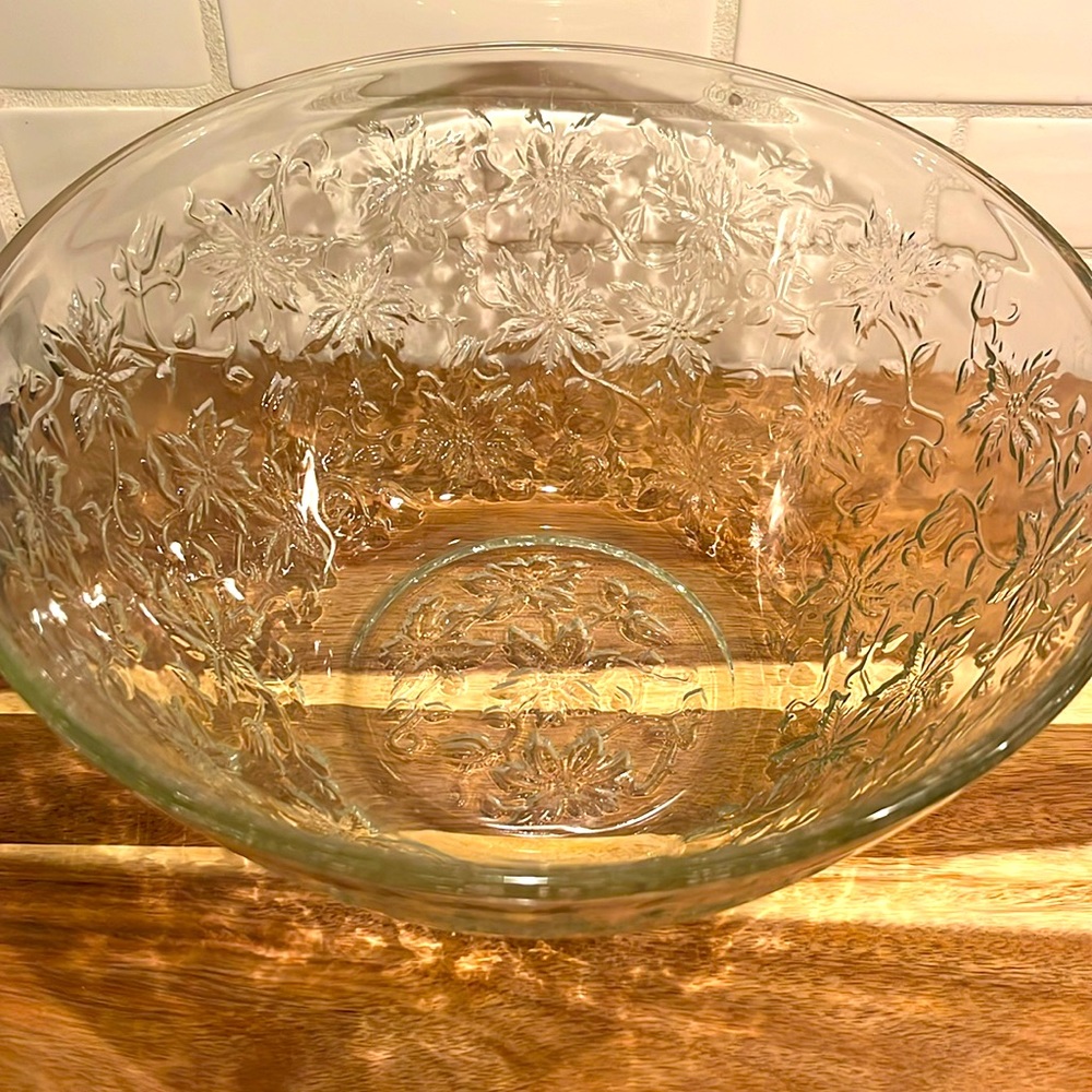 Vintage large Princess House Fantasia 10 inch Serving Bowl